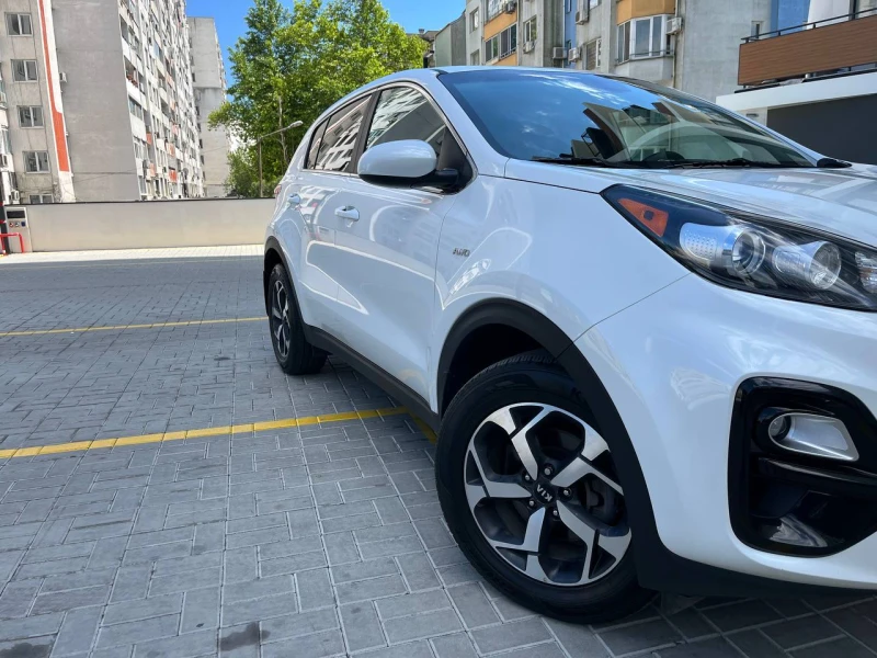 Kia Sportage, снимка 3 - Автомобили и джипове - 52319981