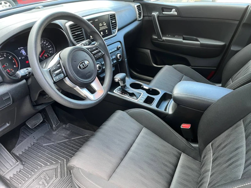 Kia Sportage, снимка 10 - Автомобили и джипове - 52319981