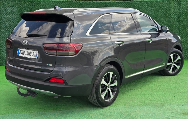 Kia Sorento 2.2CRDI* 200кс* AWD* 6+ 1 175000км, снимка 5 - Автомобили и джипове - 51579801