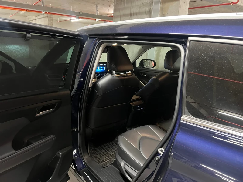 Toyota Highlander Xle, снимка 8 - Автомобили и джипове - 52034400