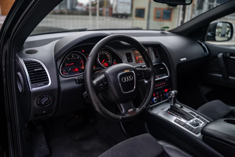 Audi Q7 239К.С FULL MAX, снимка 7 - Автомобили и джипове - 52424418