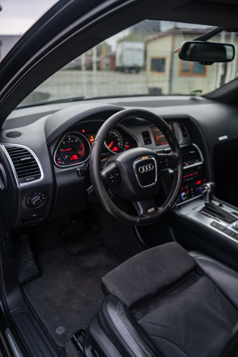 Audi Q7 239К.С FULL MAX, снимка 14 - Автомобили и джипове - 52424418