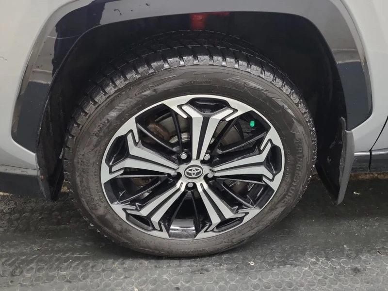 Toyota Rav4 * XSE * CARFAX * БЕЗ ПЪРВОНАЧАЛНА ВНОСКА, снимка 17 - Автомобили и джипове - 52962501