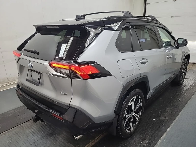 Toyota Rav4 * XSE * CARFAX * БЕЗ ПЪРВОНАЧАЛНА ВНОСКА, снимка 3 - Автомобили и джипове - 52962501