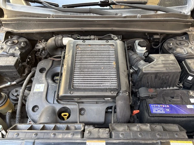 Hyundai Santa fe 2.2 Diesel 4x4 Automat, снимка 12 - Автомобили и джипове - 54042837