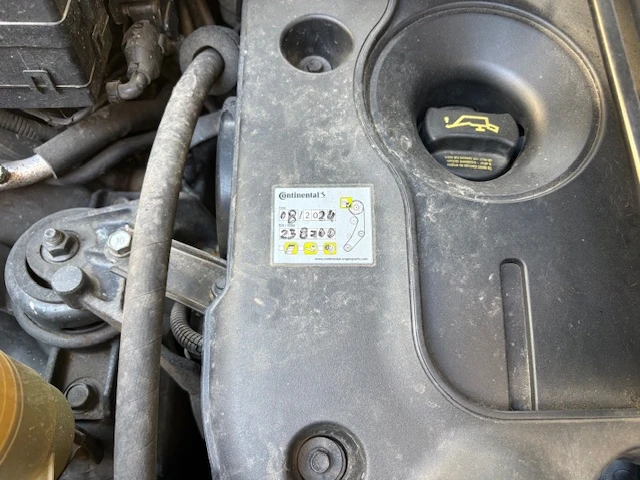 Hyundai Santa fe 2.2 Diesel 4x4 Automat, снимка 11 - Автомобили и джипове - 54042837