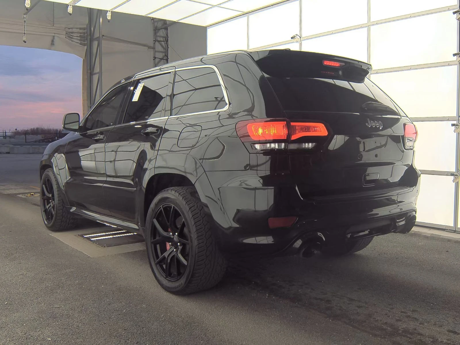 Jeep Grand cherokee SRT* Обдух* Дистроник* М.Точка* 8ZF*  - изображение 6