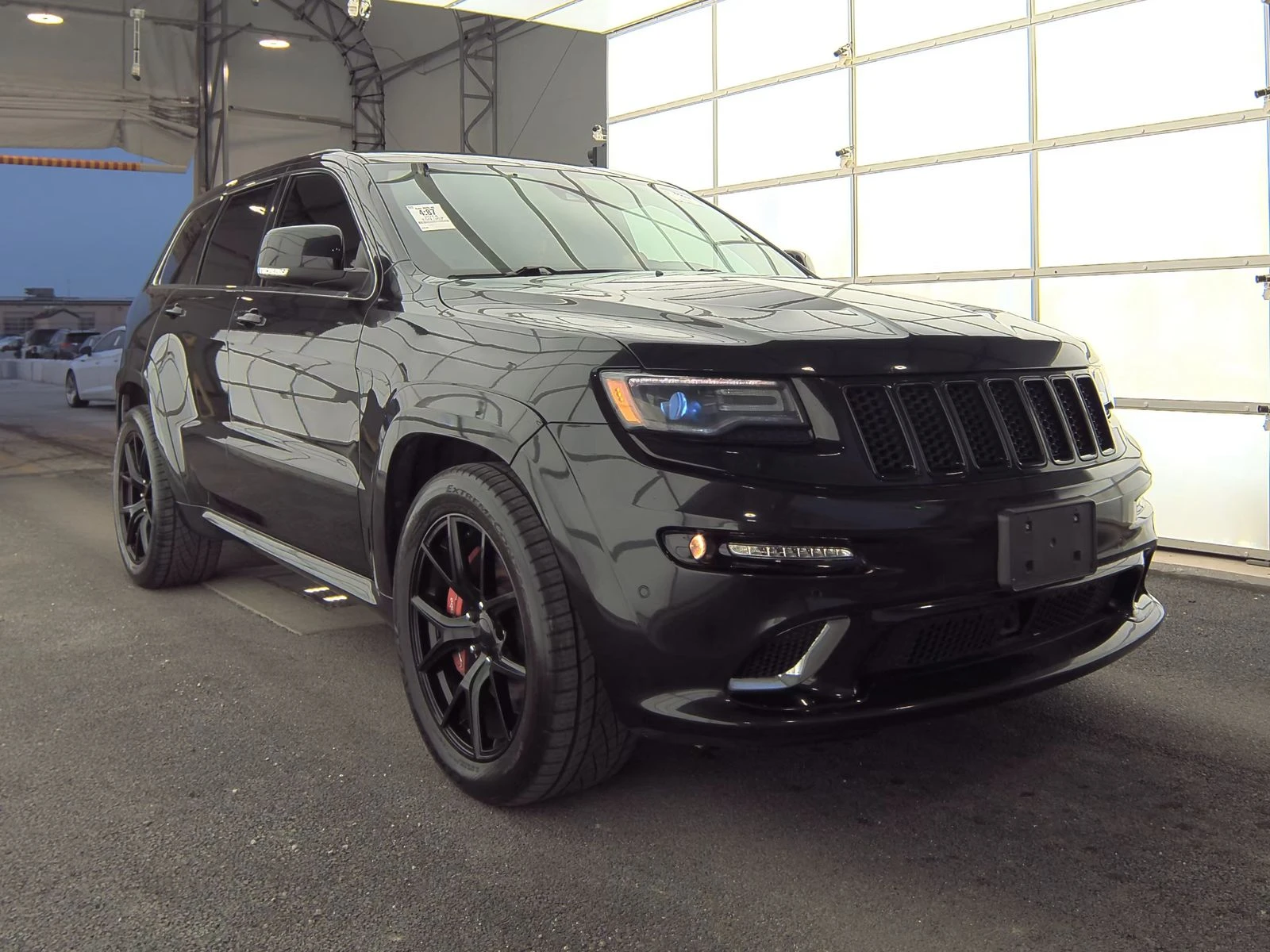 Jeep Grand cherokee SRT* Обдух* Дистроник* М.Точка* 8ZF*  - изображение 3