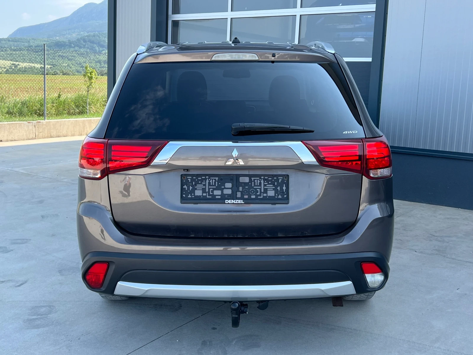 Mitsubishi Outlander 2.2/150кс 4х4 7места камера - изображение 5