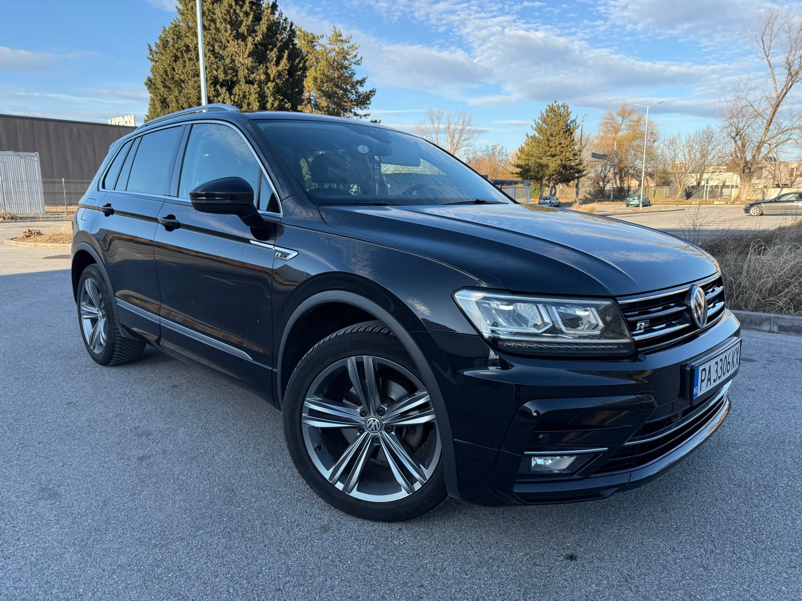 VW Tiguan 2.0D 4x4 R-Line Dig.Cockpit | Mobile.bg   1