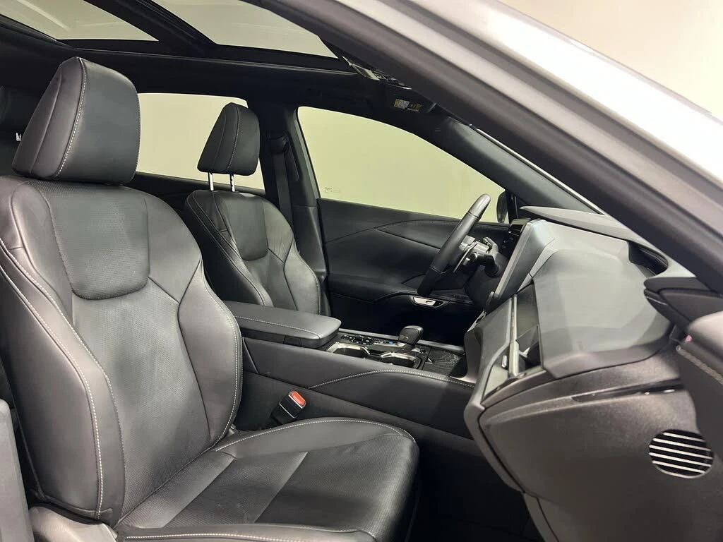 Lexus RX 350 Luxury* AWD* АвтоКредит* (ЦЕНА ДО БГ), снимка 13 - Автомобили и джипове - 54239054