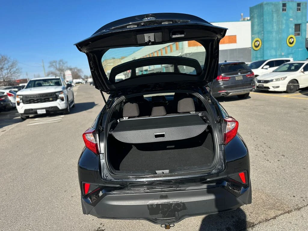 Toyota C-HR XLE, снимка 7 - Автомобили и джипове - 54492901