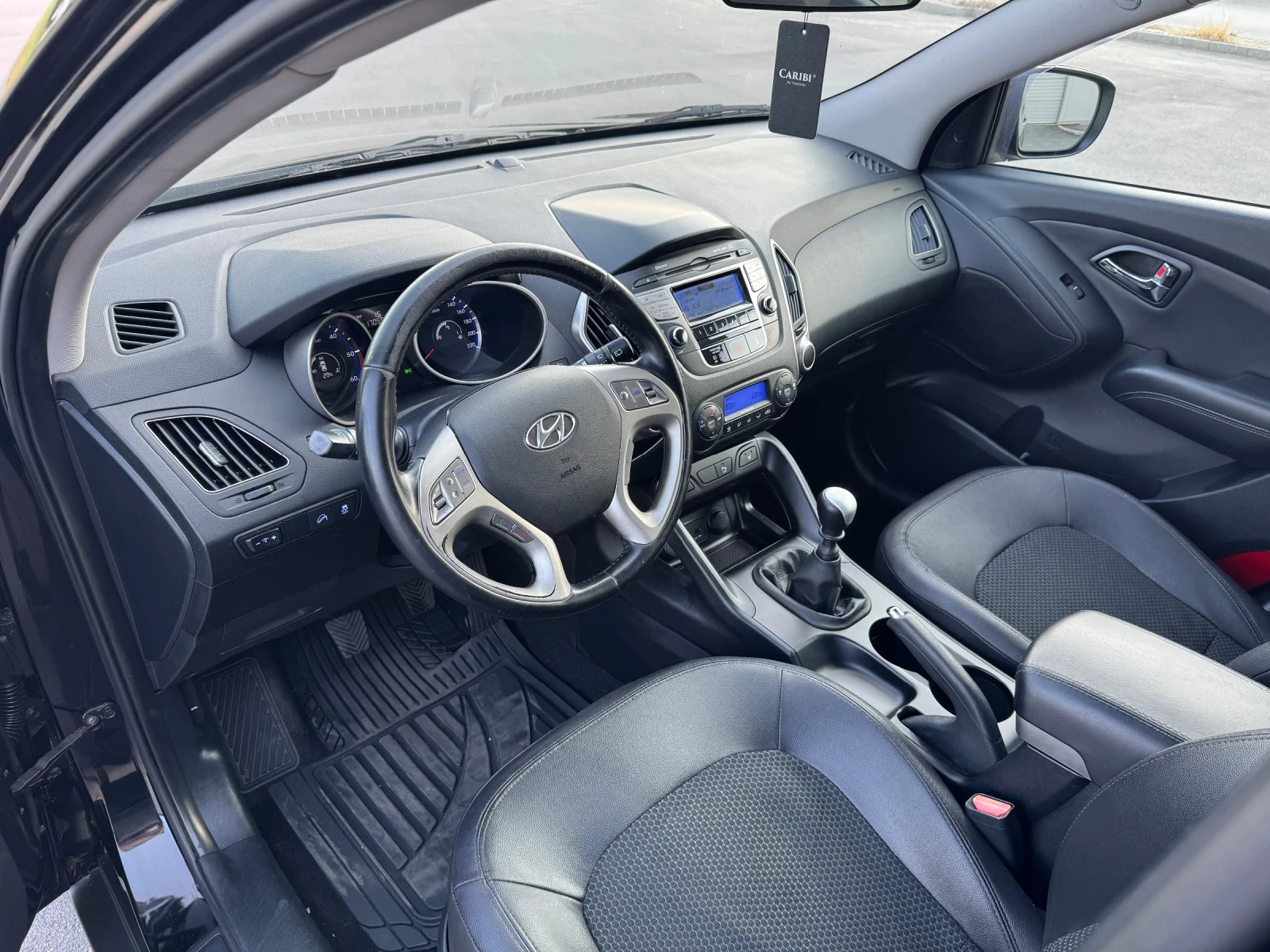 Hyundai IX35 1.7 CRDi 116k.c. * Подгрев * Кожа * Bluetooth/AUX, снимка 9 - Автомобили и джипове - 55504017