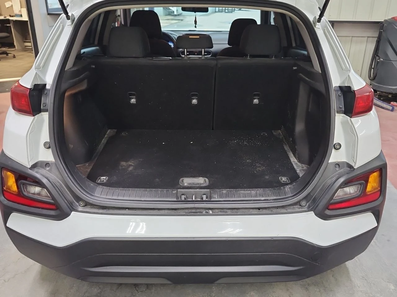 Hyundai Kona Preferred, снимка 17 - Автомобили и джипове - 55804477