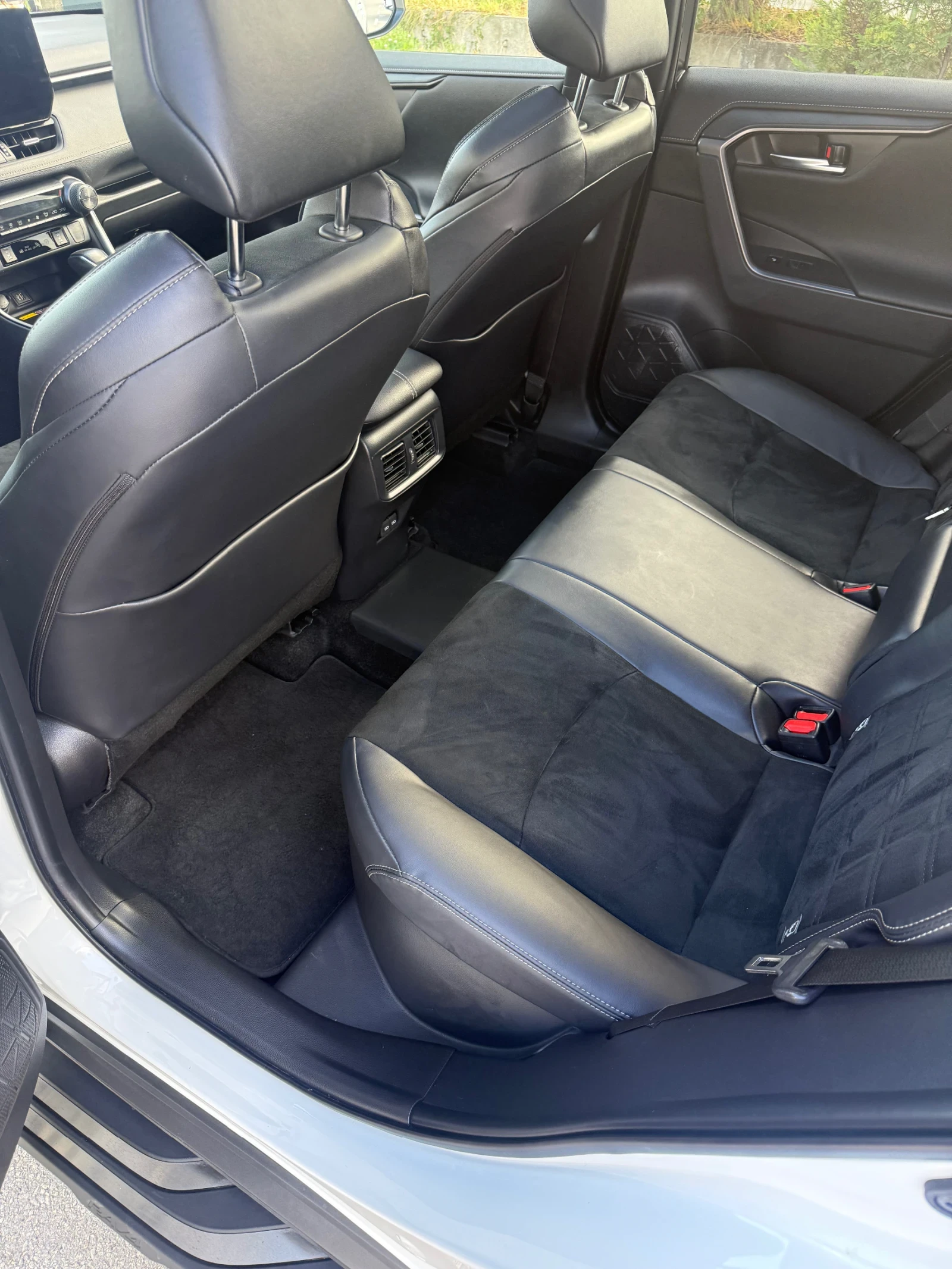 Toyota Rav4, снимка 6 - Автомобили и джипове - 56304093