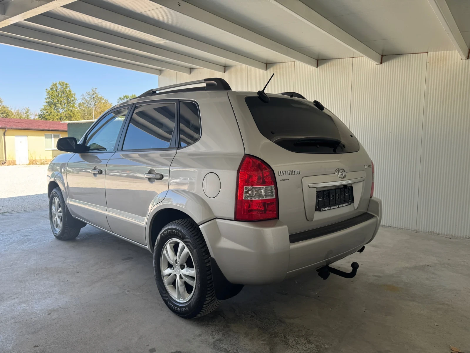 Hyundai Tucson BENZIN-GAS-KAMERA, снимка 4 - Автомобили и джипове - 56343871
