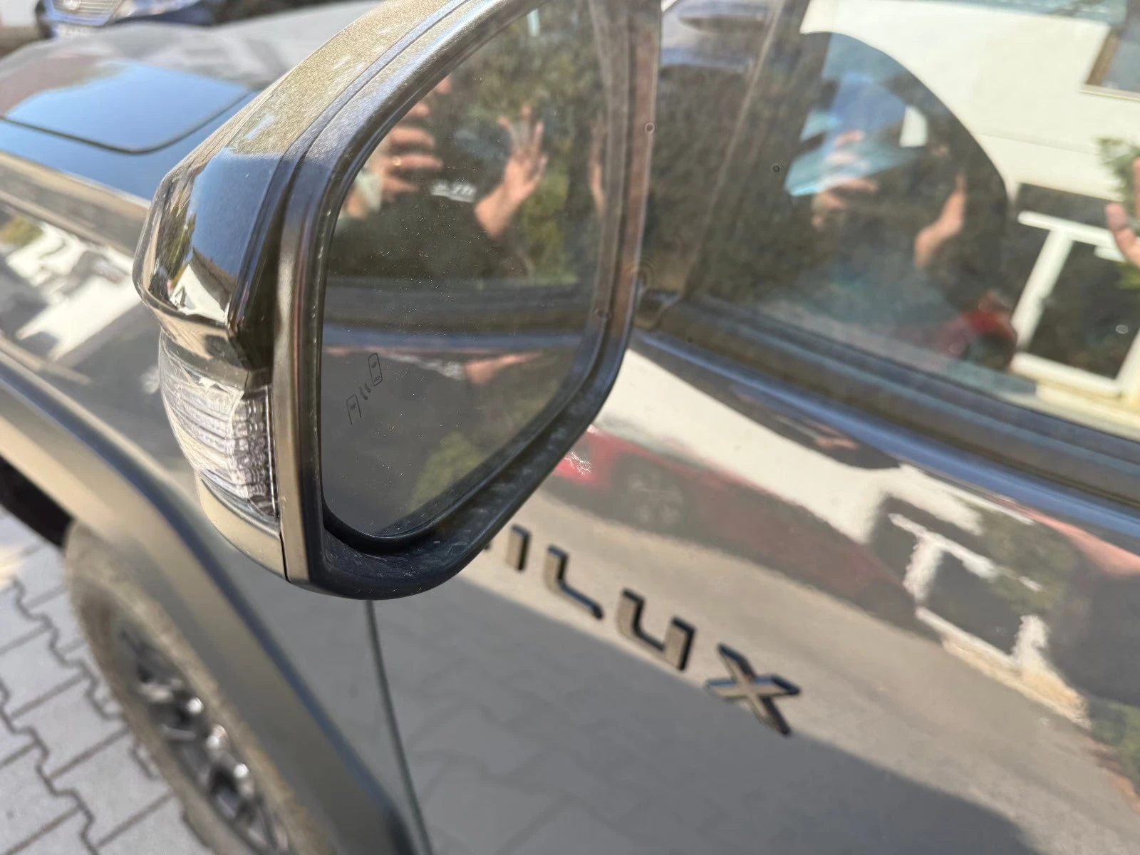 Toyota Hilux 2.8 D-4D / DOUBLE CAB / ACTIVE / 4X4 / CAMERA / , снимка 9 - Автомобили и джипове - 56705704