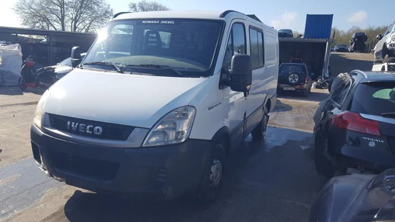 Iveco Daily 2.3HPI, снимка 9 - Бусове и автобуси - 36555600