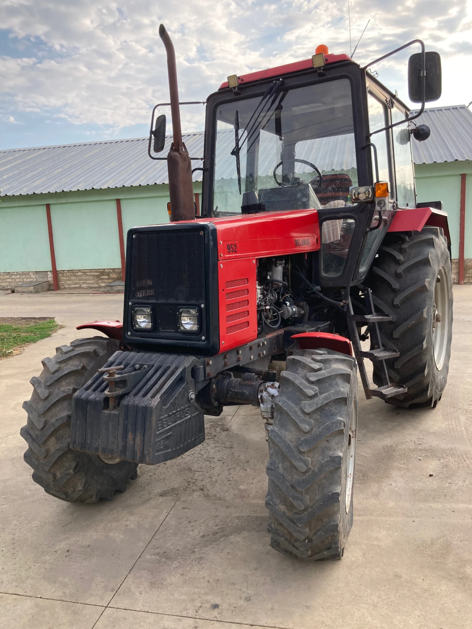 Трактор Беларус 952