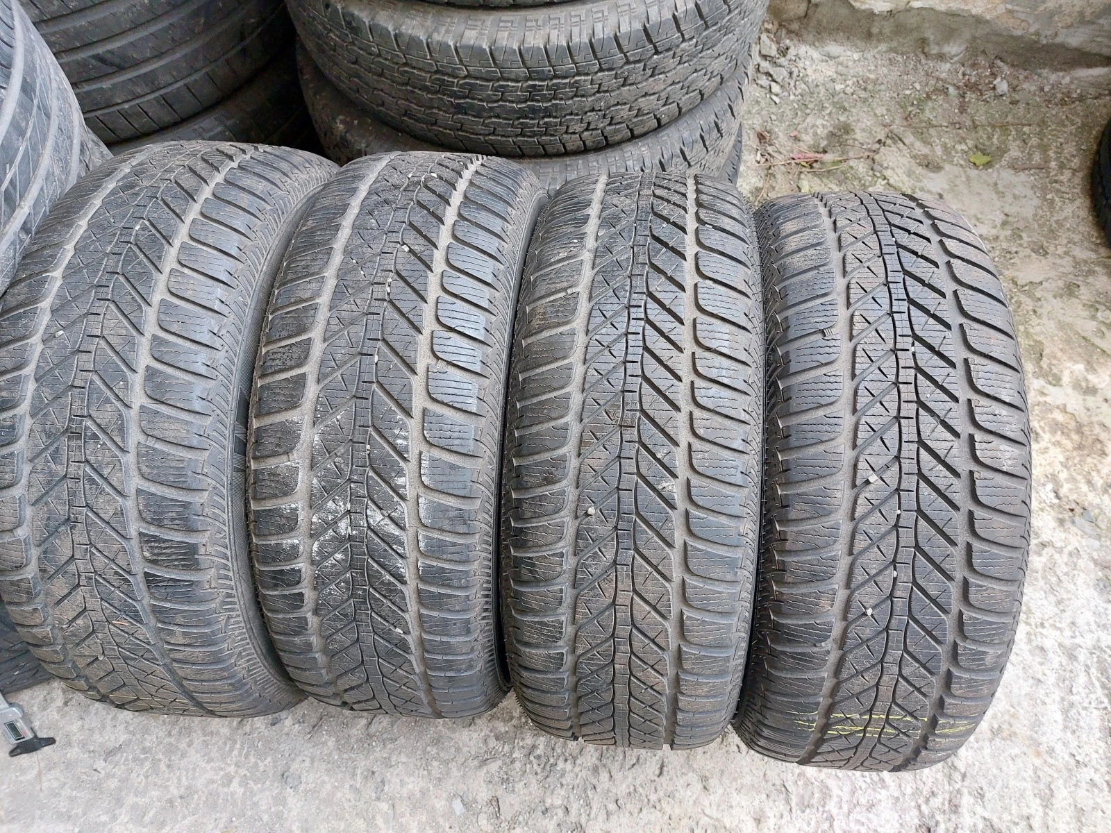 ���� 235/60R16 | Mobile.bg � ����������� 1