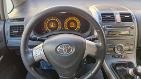 Toyota Auris 2.0 D4D, снимка 8 - Автомобили и джипове - 45180991