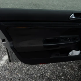 VW Golf 1.9TDI-90ps - 2000 € / 3911.66 лв. - 72217565 17