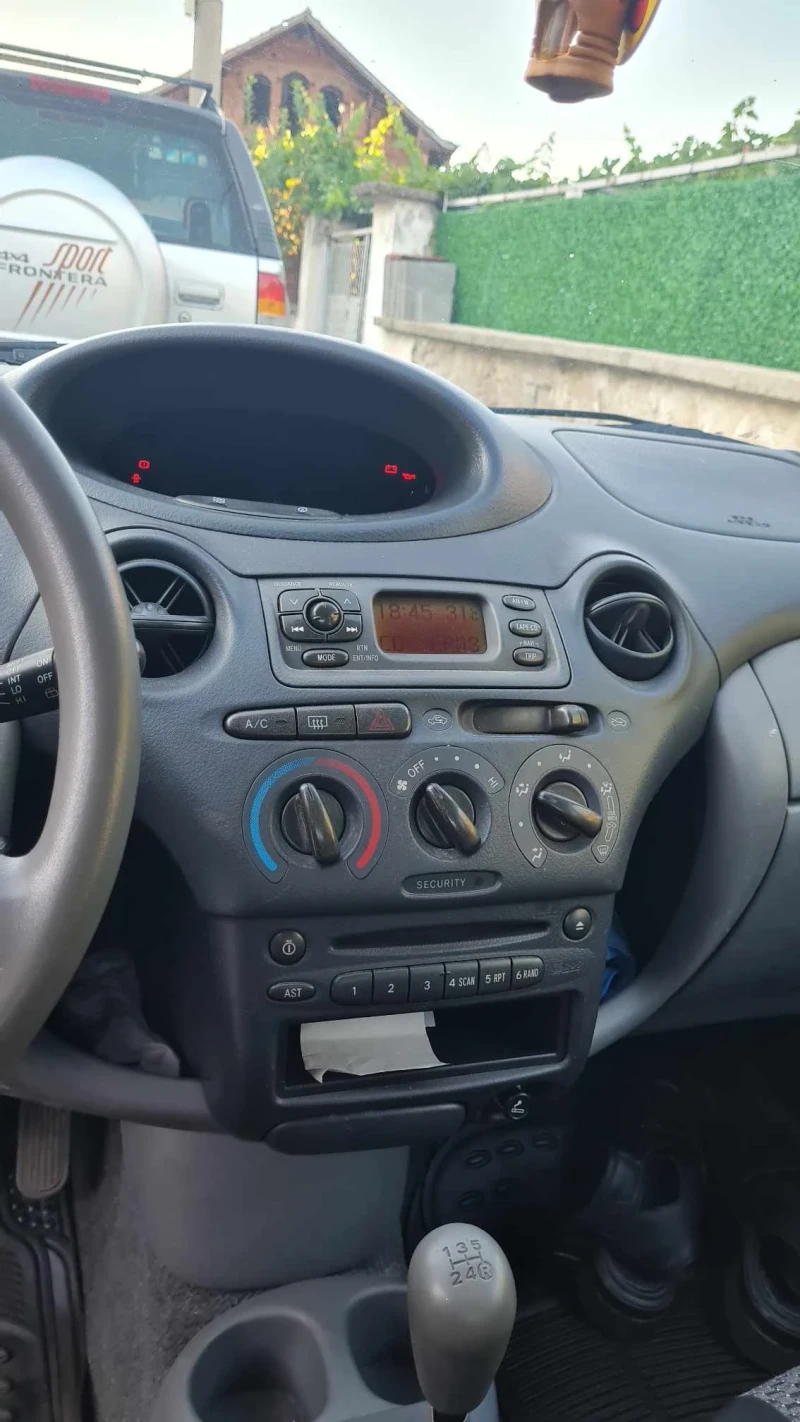 Toyota Yaris, снимка 6 - Автомобили и джипове - 47773923