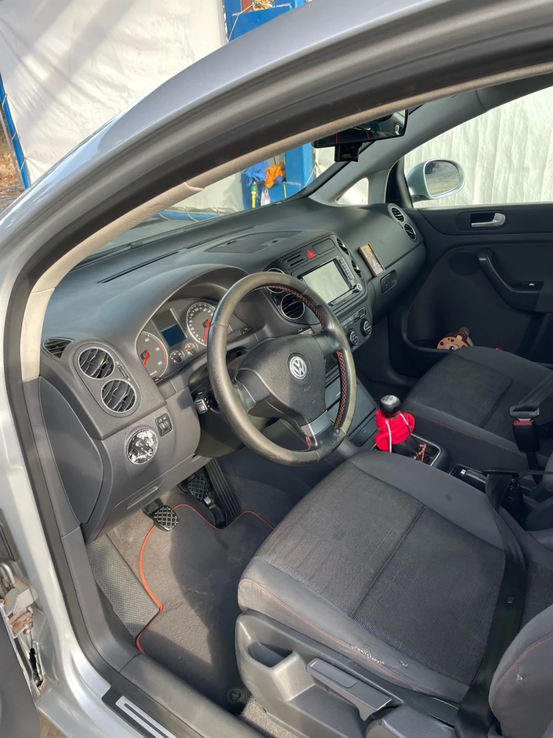 VW Golf Plus, снимка 5 - Автомобили и джипове - 48075154