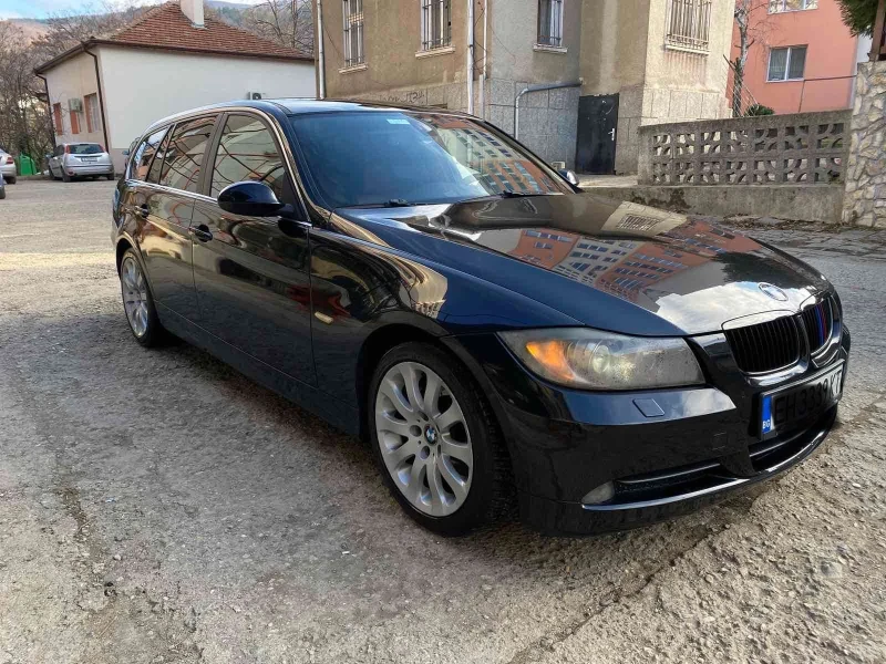 BMW 330, снимка 4 - Автомобили и джипове - 48552069