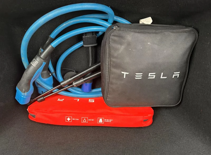 Tesla Model 3 Performance, снимка 13 - Автомобили и джипове - 52383454