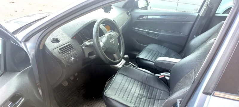 Opel Astra 1.7 CDTI COSMO , снимка 7 - Автомобили и джипове - 52790201