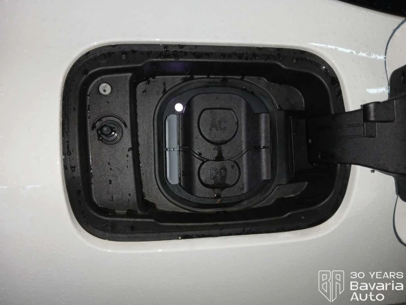 BMW i4 M50 xDrive, снимка 15 - Автомобили и джипове - 52835395