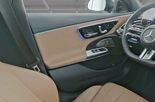 Mercedes-Benz E 300 e 4Matic = AMG Line = Premium Гаранция - изображение 3