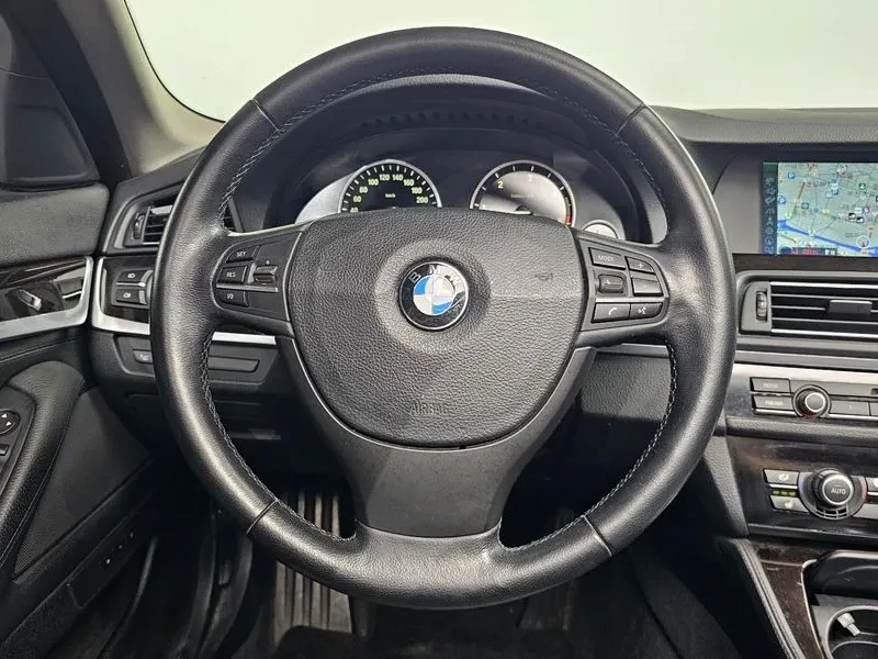 BMW 520 (F10) 520D, снимка 13 - Автомобили и джипове - 54997505