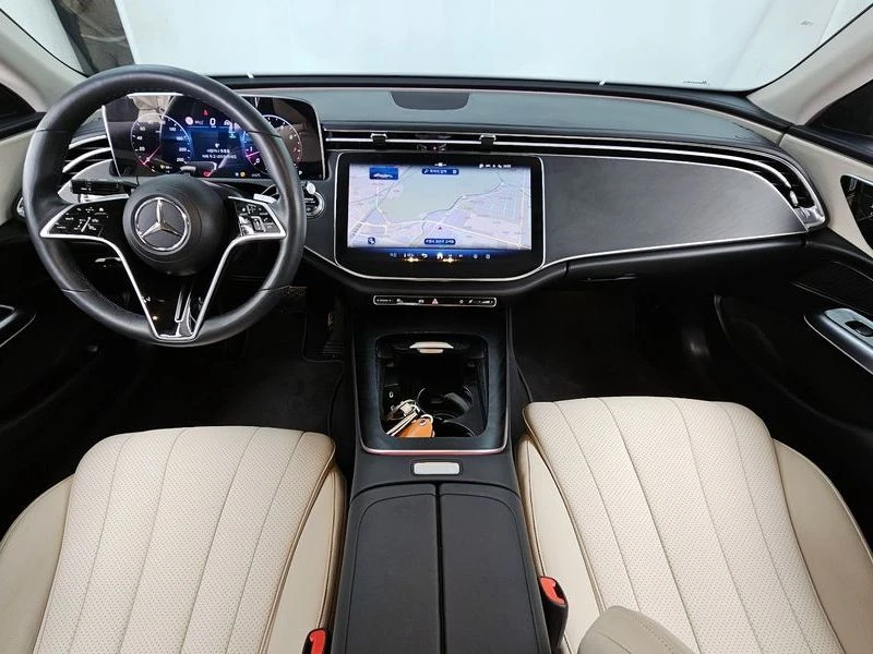 Mercedes-Benz E 200 2.0 Automatic, снимка 7 - Автомобили и джипове - 55886050