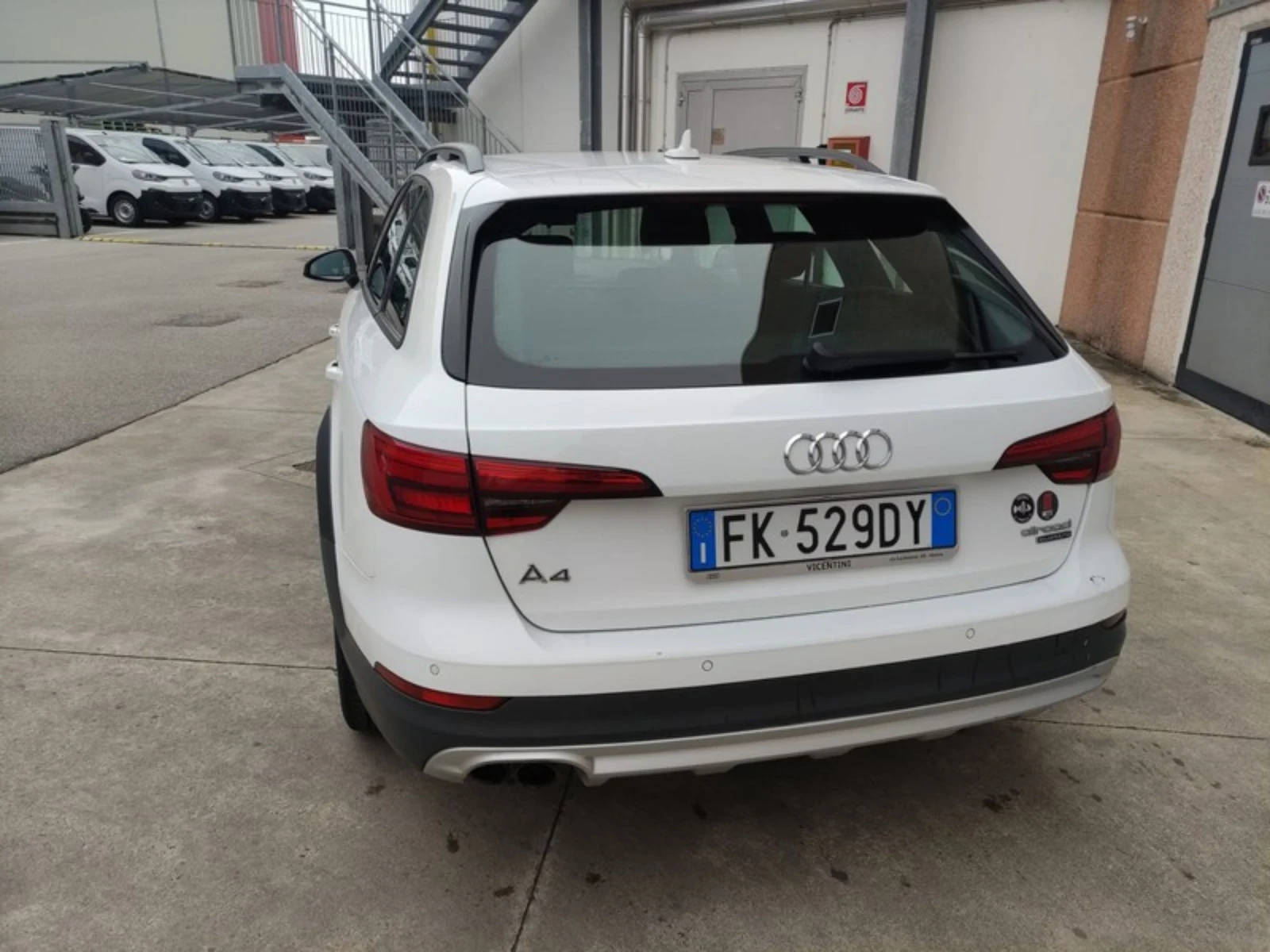 Audi A4 Allroad 2.0TDI EDITION  FULL  ПАНОРАМА 170ХИЛ.100% - изображение 5