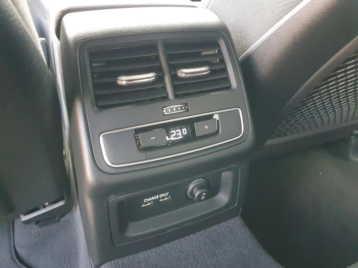 Audi A5 S line 40 TDI quattro, снимка 16 - Автомобили и джипове - 50279560