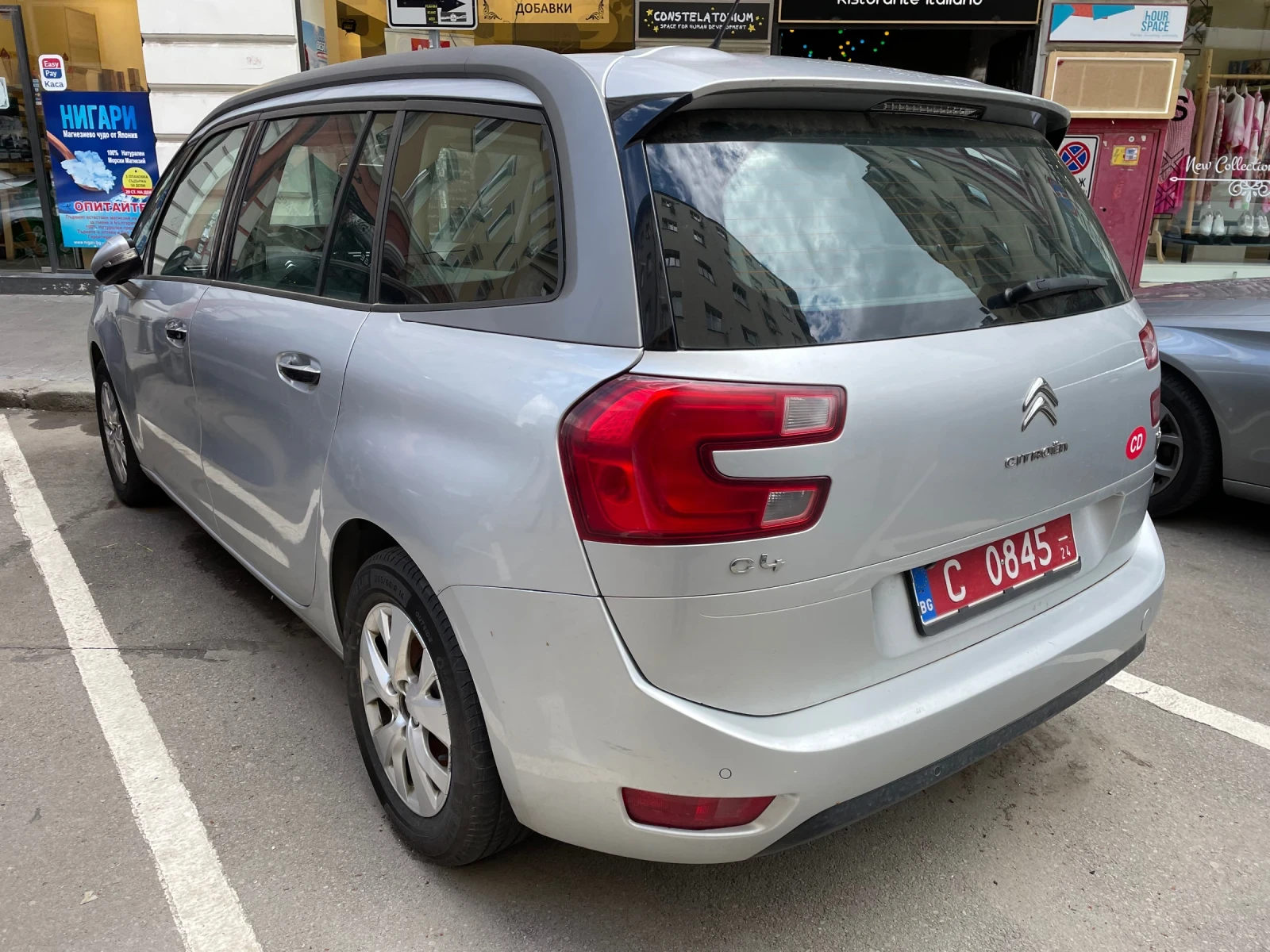 Citroen Grand C4 Picasso 1.6 THP - изображение 5