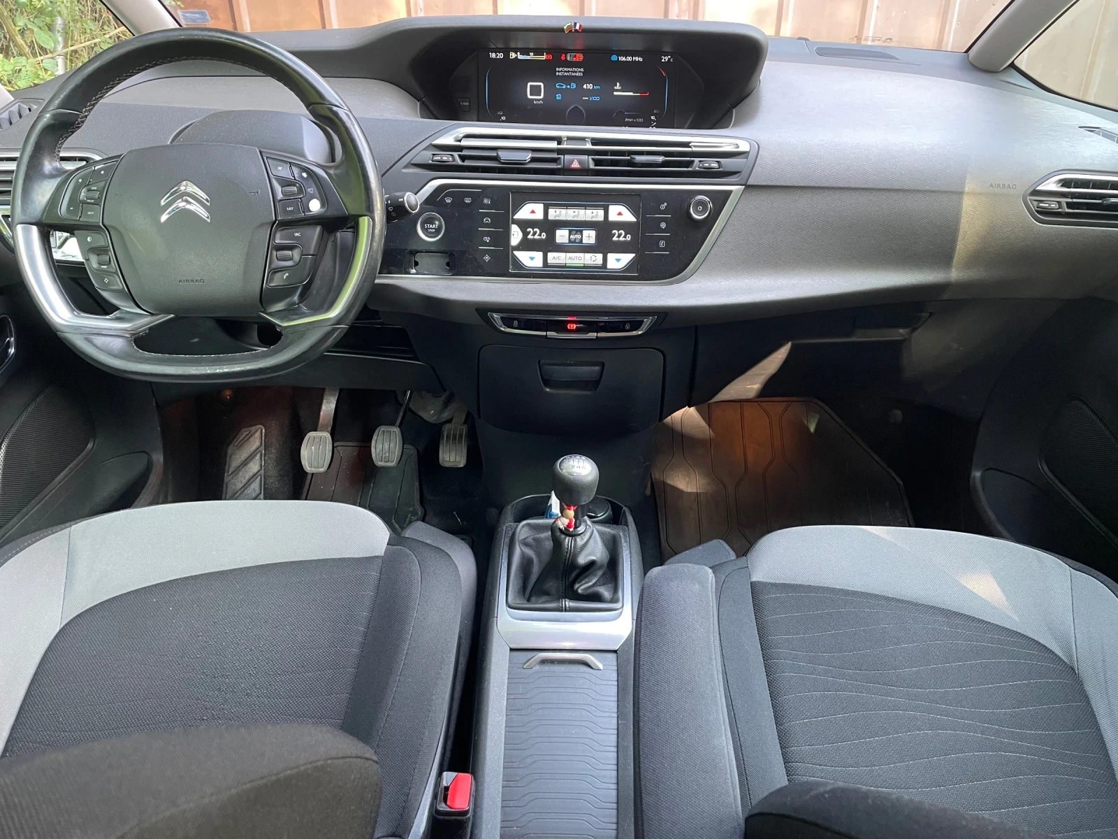 Citroen Grand C4 Picasso 1.6 THP - изображение 8