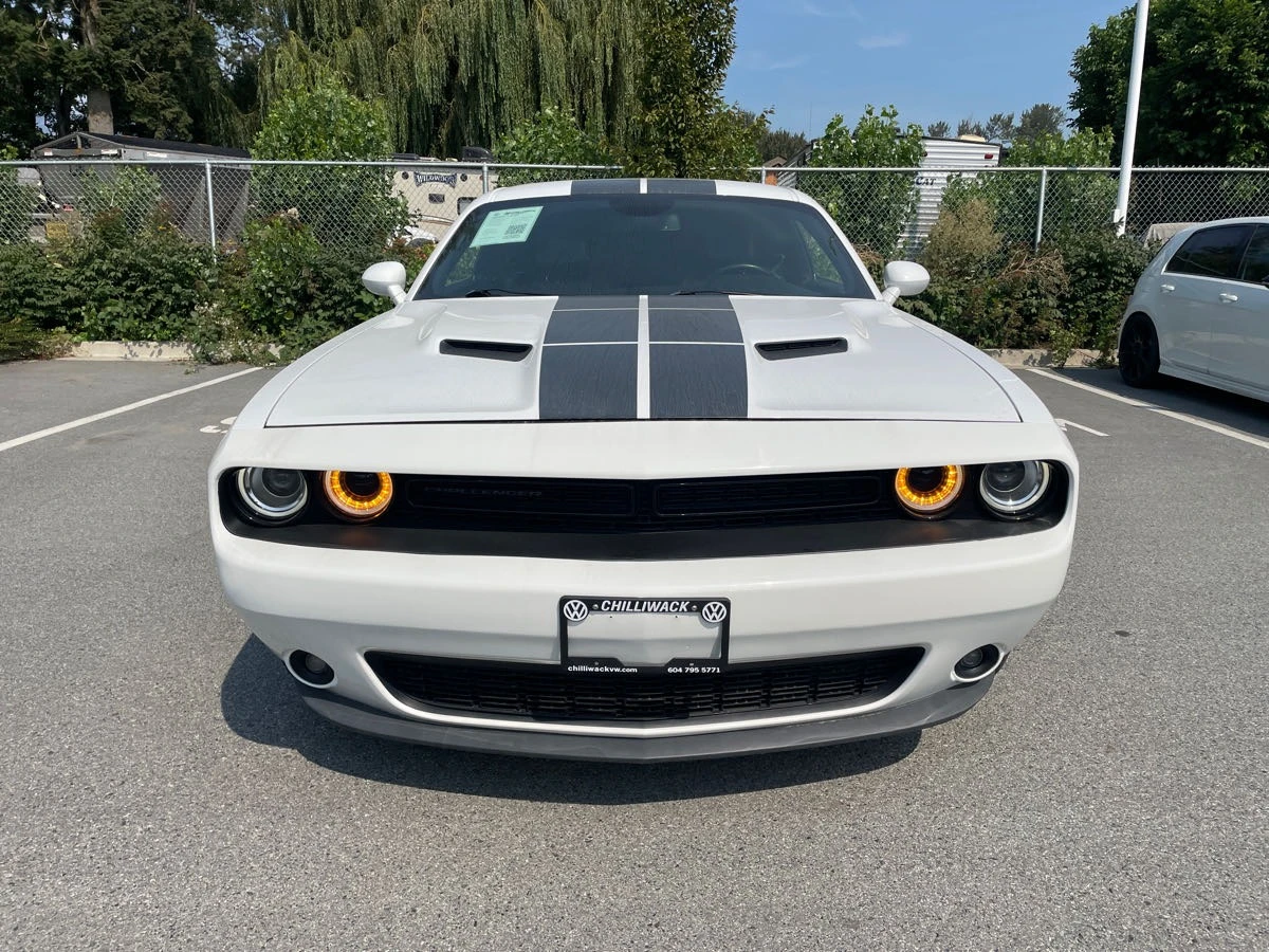 Dodge Challenger SXT PLUS * * CARFAX * * АВТО КРЕДИТ * *  - изображение 2