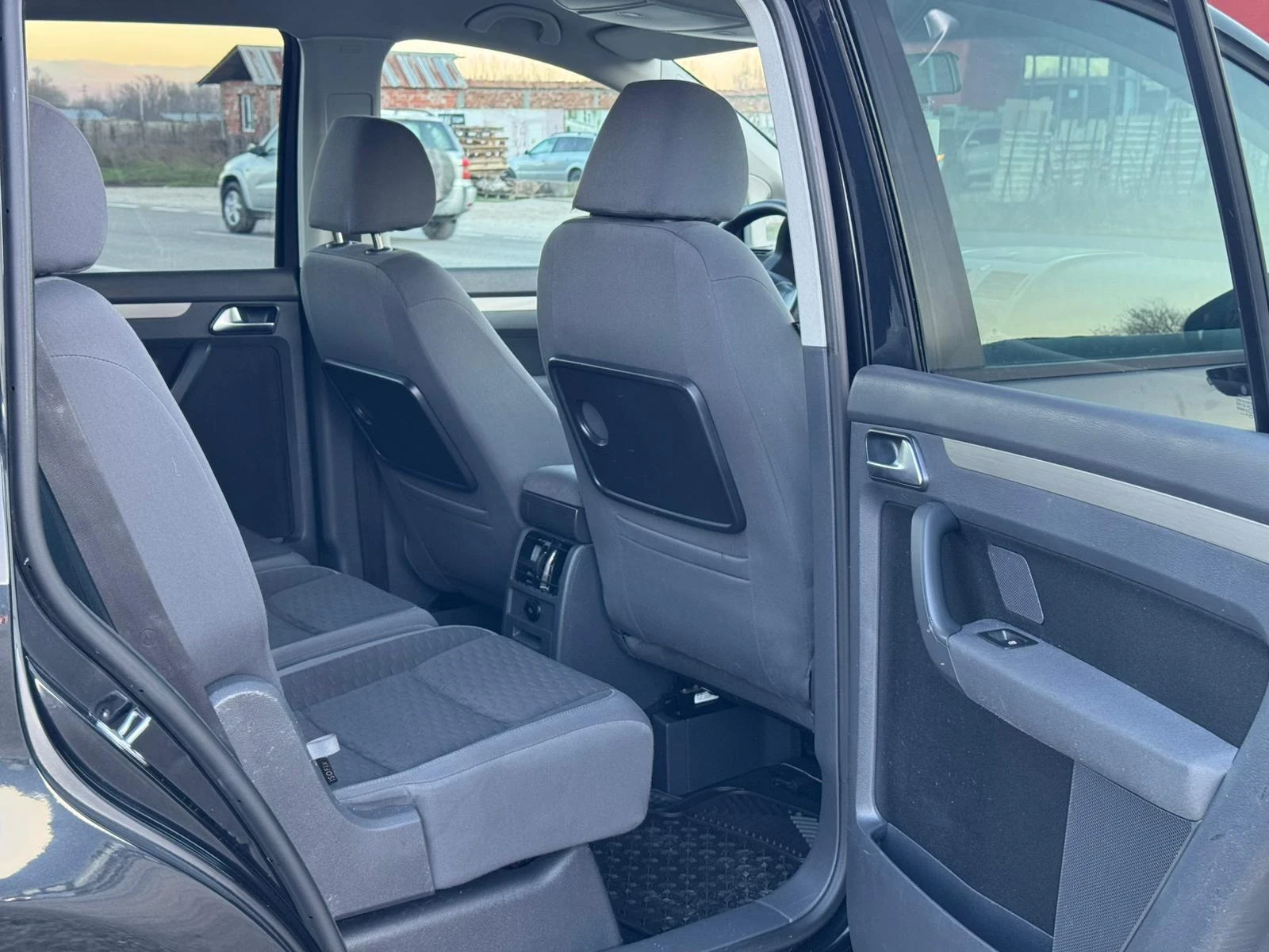 VW Touran 105 6sk LIZING 7 ����� | Mobile.bg � ����������� 13