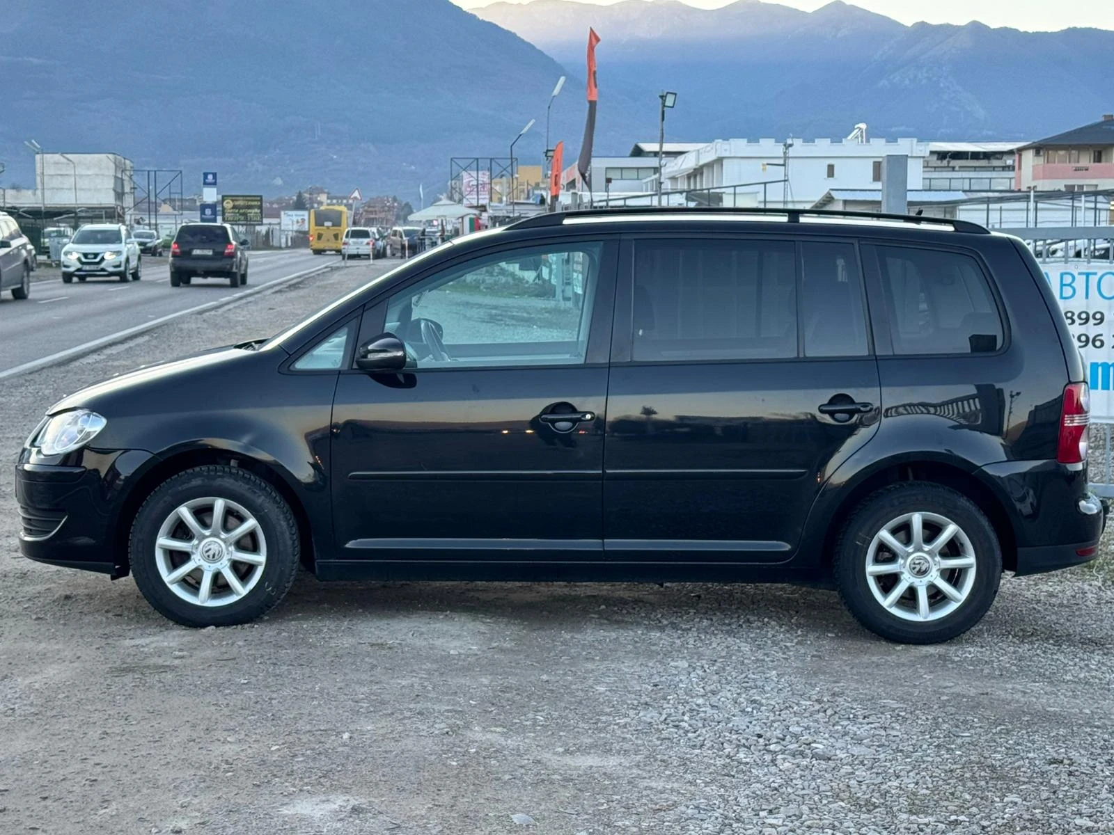 VW Touran 105 6sk LIZING 7 МЕСТА - изображение 5