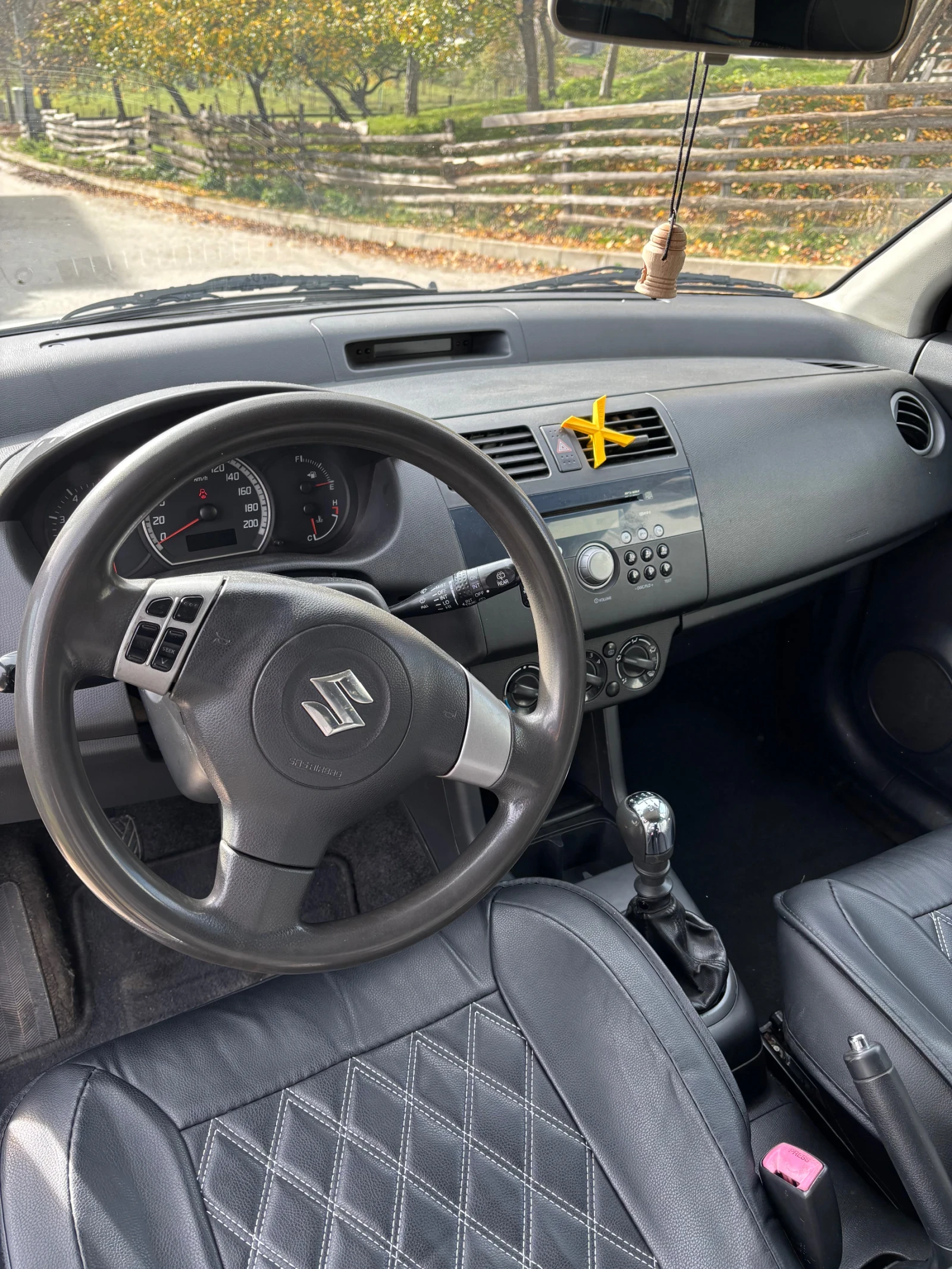 Suzuki Swift, снимка 3 - Автомобили и джипове - 53837526