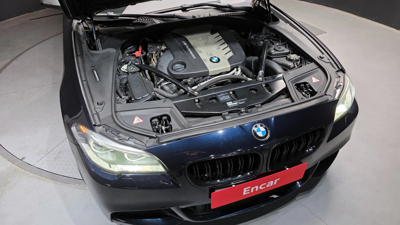 BMW 550 M550d / XDRIVE / BANG&OLUFSEN / AMBIENT, снимка 14 - Автомобили и джипове - 53914268