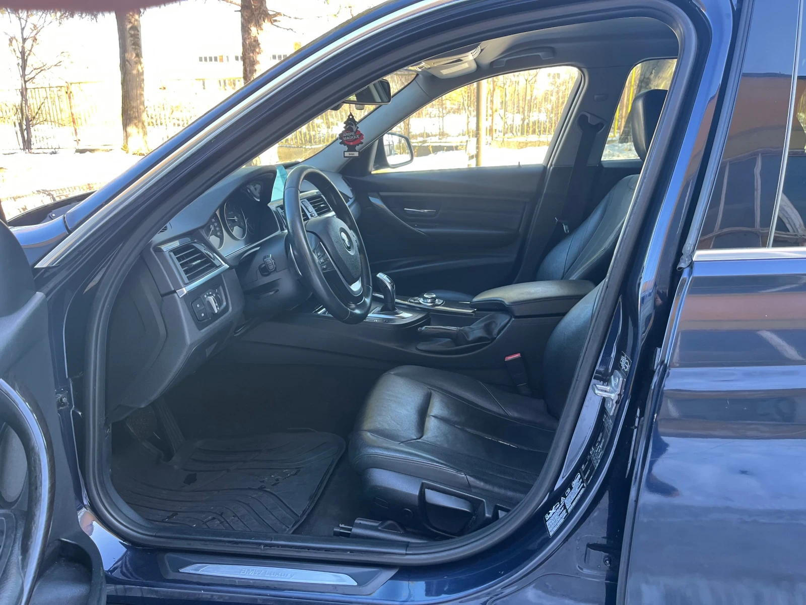 BMW 335 xDrive* ИТАЛИЯ, снимка 7 - Автомобили и джипове - 53952945