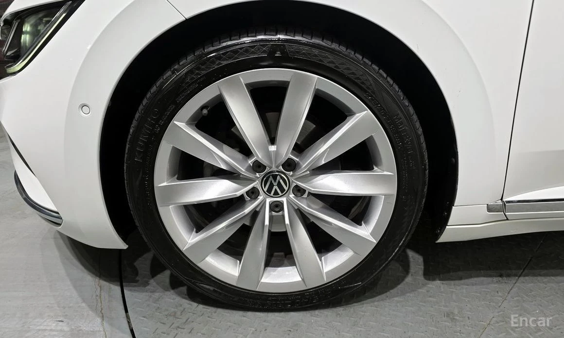 VW Arteon, снимка 5 - Автомобили и джипове - 54042823