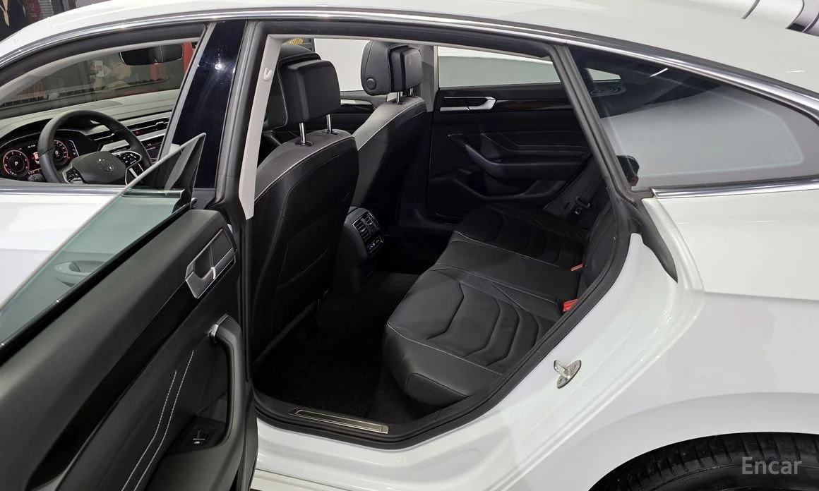 VW Arteon, снимка 11 - Автомобили и джипове - 54042823