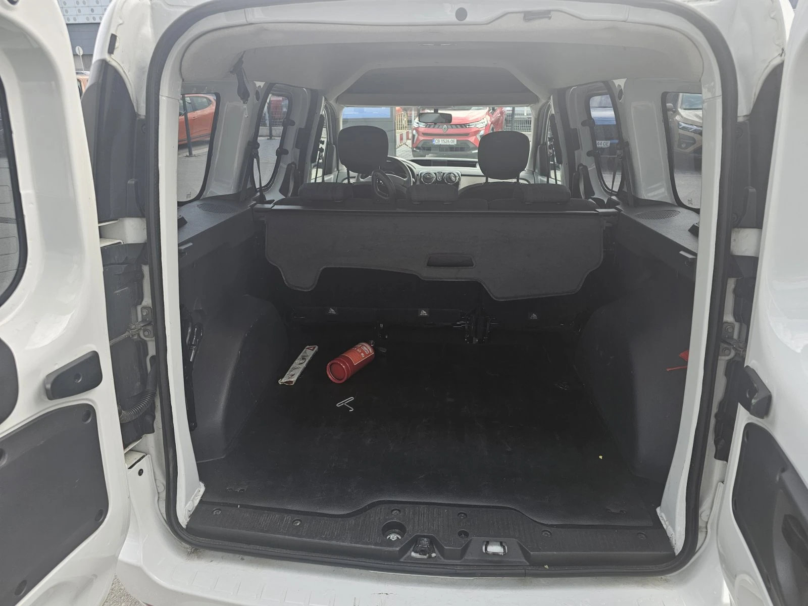 Dacia Dokker dCi 90 к.с. Дизел Stop & Start N1, снимка 13 - Автомобили и джипове - 54123580