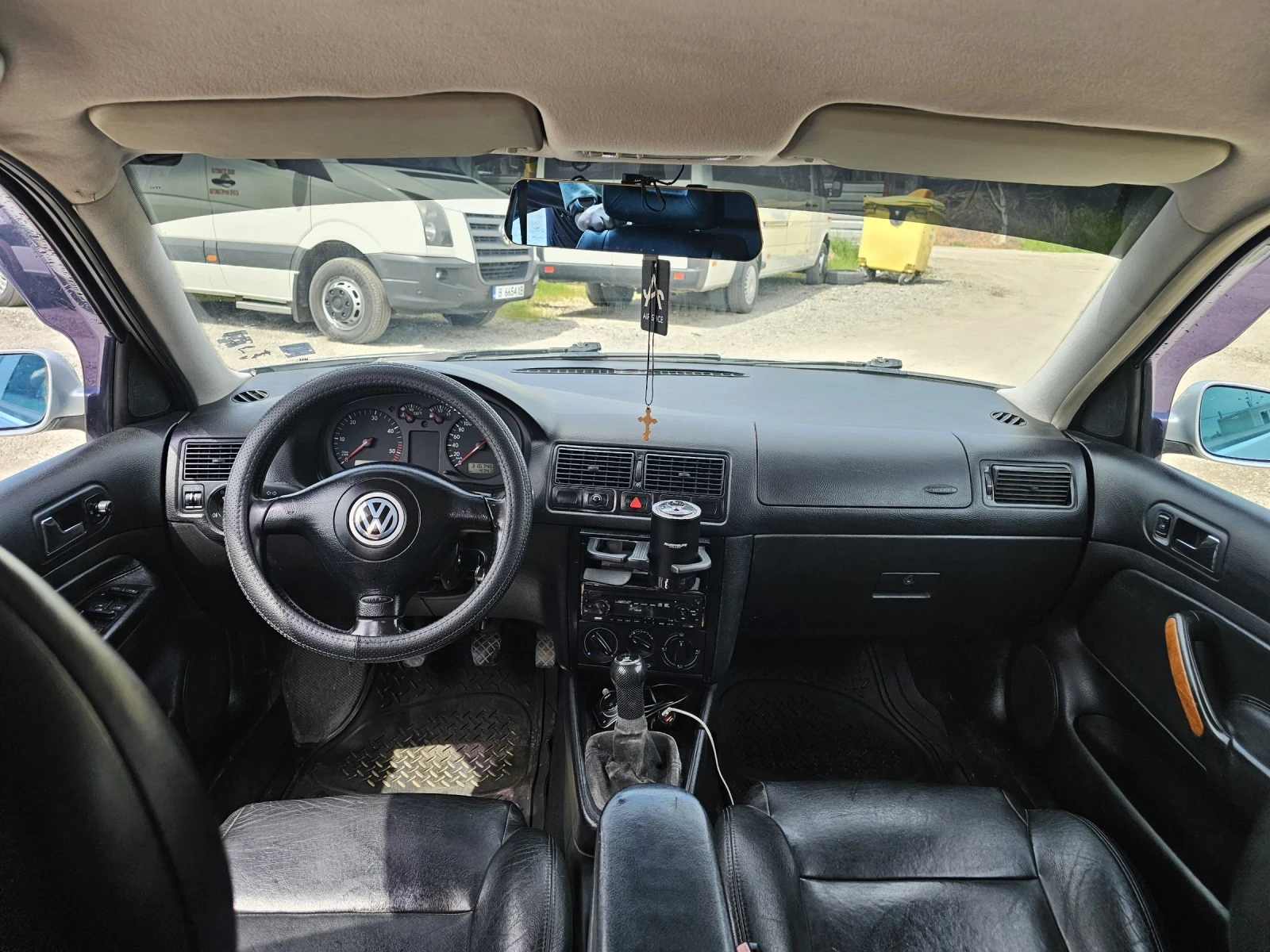 VW Golf 1.9 Tdi 101hp, снимка 7 - Автомобили и джипове - 54412577