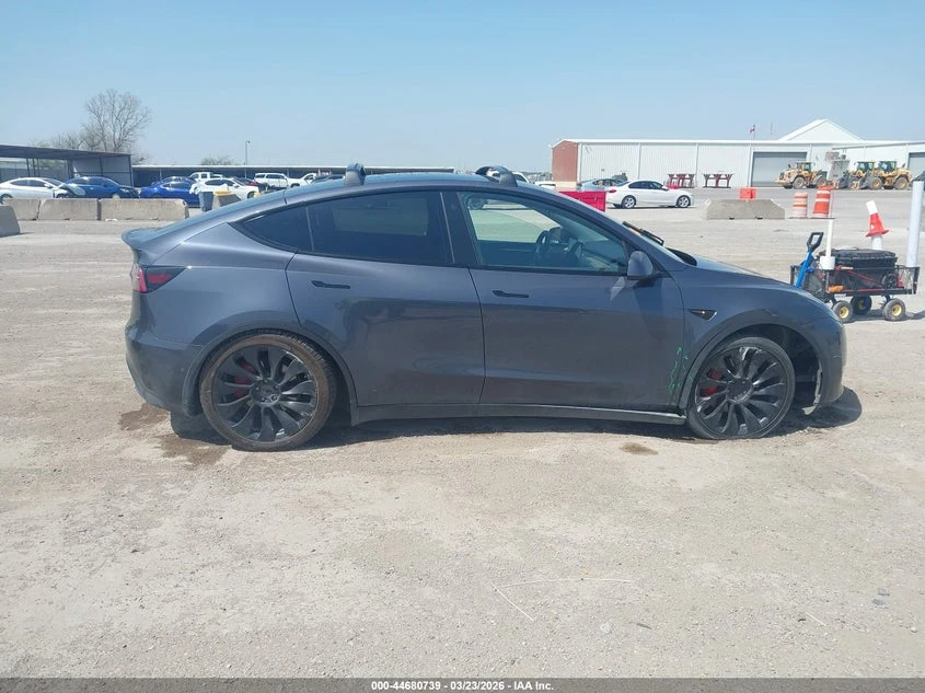 Tesla Model Y Performance Dual Motor All-Wheel Drive | Mobile.bg � ����������� 13